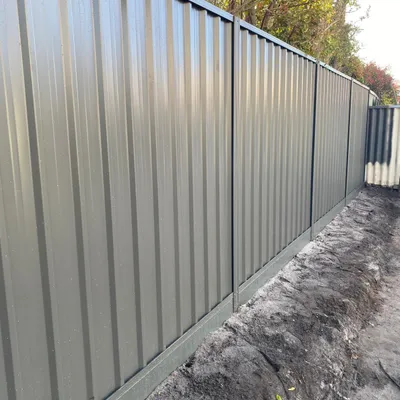 Straight Up Retaining Fencing & Earthworks project