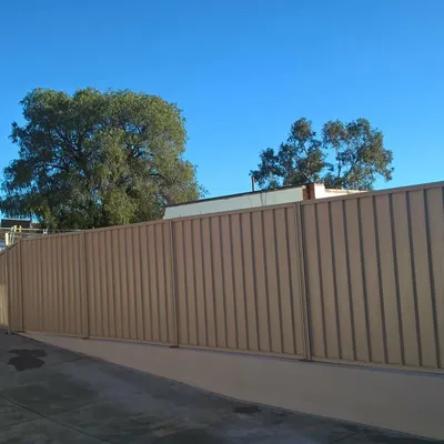 Straight Up Retaining Fencing & Earthworks project