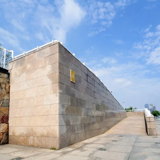 retaining wall installation