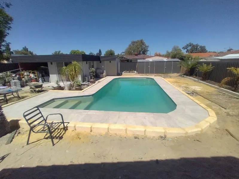 pool fencing services