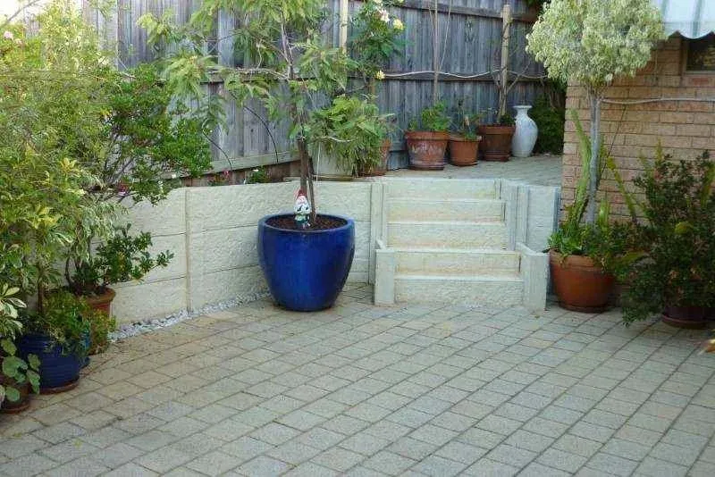 retaining wall