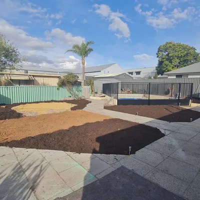 straight-up-retaining-fencing-earthworks-1