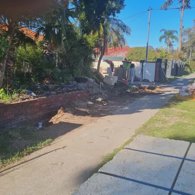 Straight Up Retaining Fencing & Earthworks project