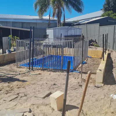 fencing swimming pools-1